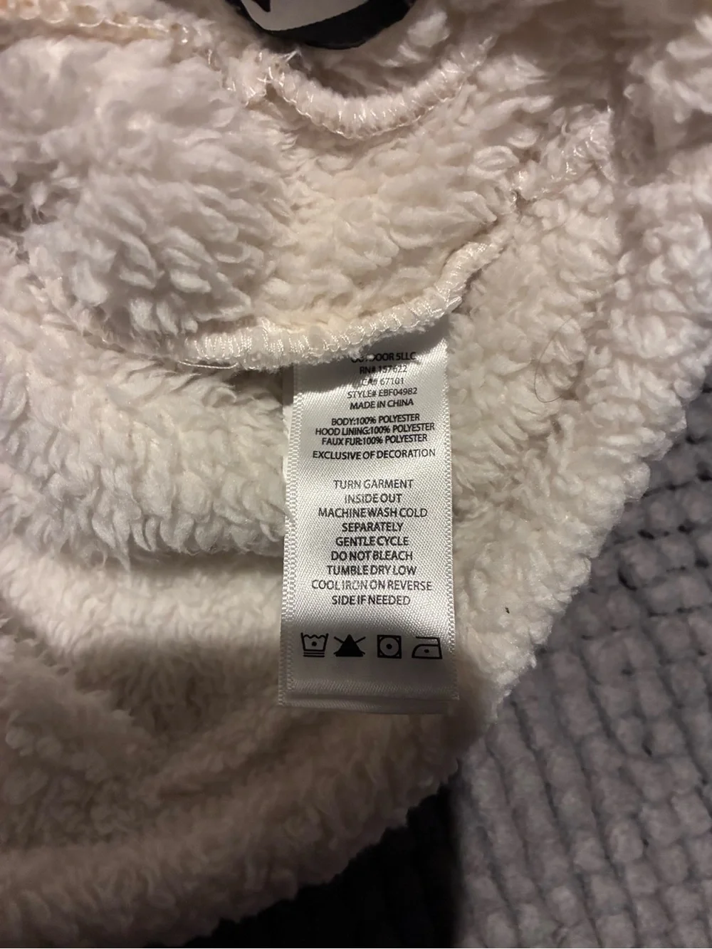 Eddie Bauer Fuzzy Full Zip Hooded Jacket Cream Size 3-6 Months Sherpa Fleece